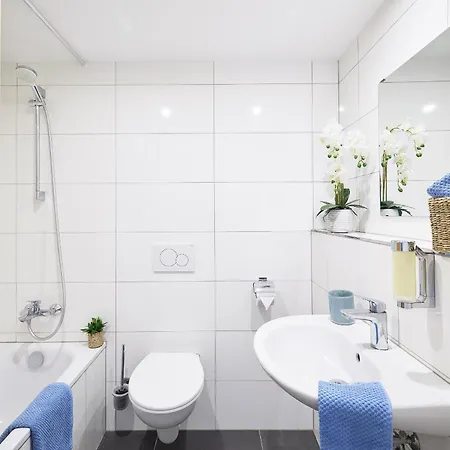 Seeger Living Classic East Appart hôtel 3*